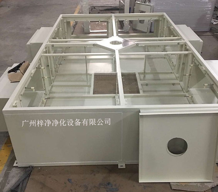 層流送風(fēng)天花是現(xiàn)代醫(yī)院手術(shù)室必用的一種凈化裝置。